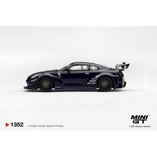 1/64 LB-SILHOUETTE WORKS GT NISSAN 35GT-RR VER.2 INOZETEK EDITION (LHD)