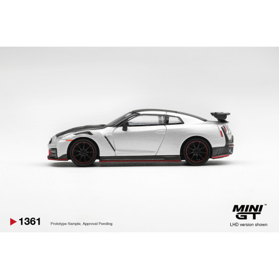 1/64 NISSAN GT-R NISMO 2024 SILVER (RHD)