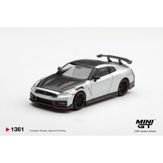 1/64 NISSAN GT-R NISMO 2024 SILVER (RHD)