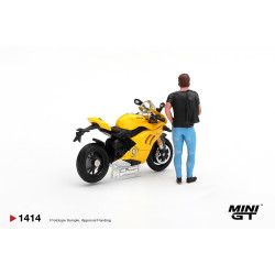 1/64 DUCATI PANIGALE V4 S GIALLO WITH FIGURE