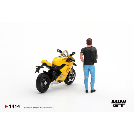 1/64 DUCATI PANIGALE V4 S GIALLO WITH FIGURE
