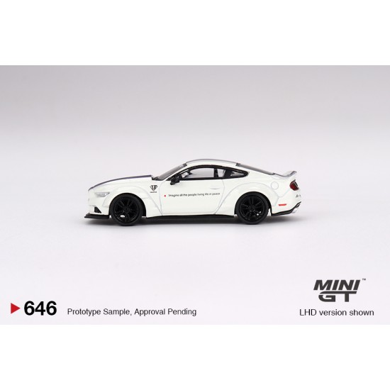 1/64 FORD MUSTANG GT LB-WORKS WHITE (LHD) MGT00646-L