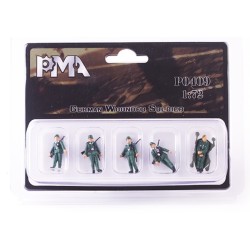 1/72 GERMAN WOUNDED SOLDIER