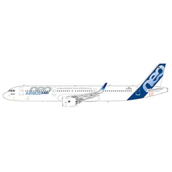 1/200 AIRBUS INDUSTRIE AIRBUS A321NEO REG: D-AVXA WITH STAND