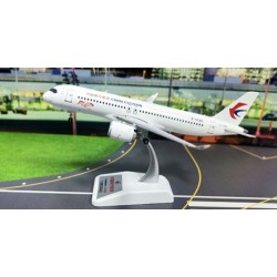 1/200 B-658E CHINA EASTERN AIRLINES COMAC C919-100STD SHINING CHINESE RED DETACHABLE GEAR 1/200 B-658E CHINA EASTERN AIRLINES COMAC C919-100STD SHINING CHINESE RED DETACHABLE GEAR