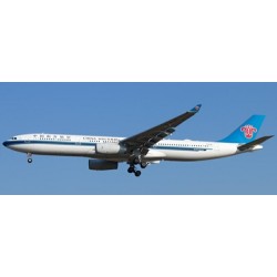 1/400 CHINA SOUTHERN AIRLINES AIRBUS A330-300 B-8361 AV4067