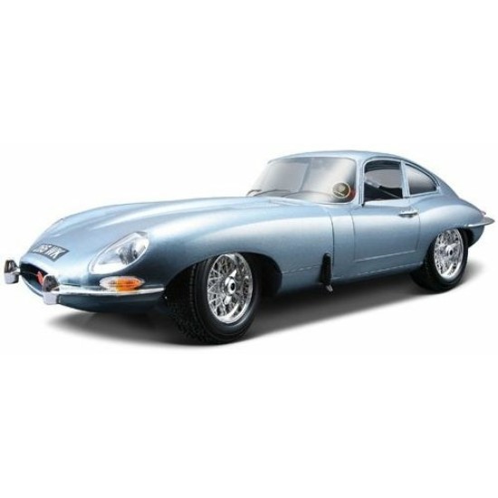 BG12044B - 1/18 JAGUAR E TYPE COUPE 1961 - LIGHT BLUE METALLIC