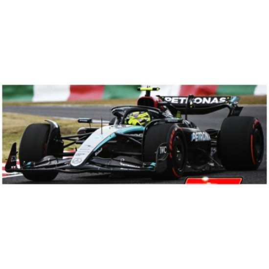 BG28069H - 1/24 MERCEDES BENZ AMG W15 NO.44 LEWIS HAMILTON W/FIGURE