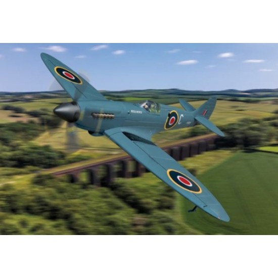 CA38708 - 1/72 SUPERMARINE SPITFIRE PR.XIX G-RRGN PS853, ROLLS ROYCE HERITAGE HANGER