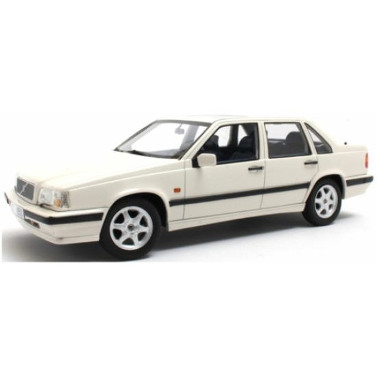 CULCML171-3 - 1/18 VOLVO 850 GLT WHITE 1991-1994