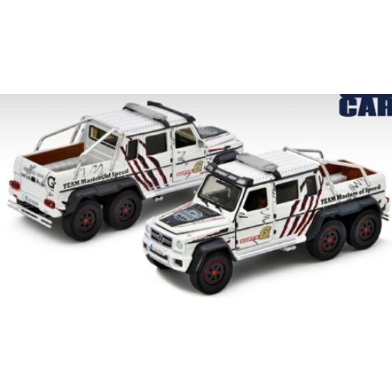 1/64 63 MERCEDES-BENZ G63 AMG 6X6 SAFETY CAR