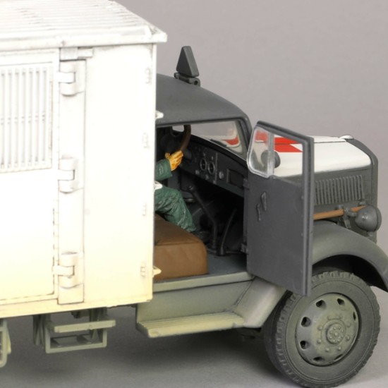 FOV801101A - 1/32 OPEL BLITZ KFZ 305 AMBULANCE WHITE REAR CABIN