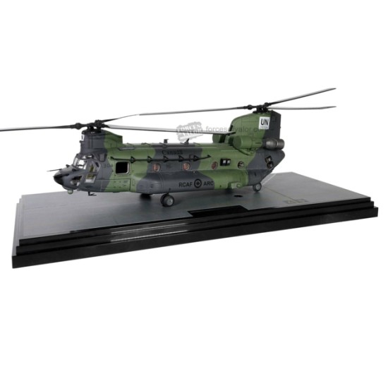 1/72 CANADA BOEING CHINOOK CH-147F HELICOPTER NO. 147304 FOV821005C-2