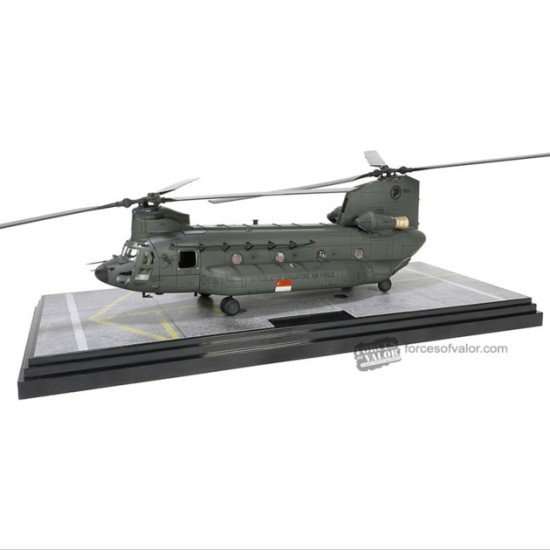 1/72 REPUBLIC OF SINGAPORE BOEING CHINOOK CH-47SD HELICOPTER
