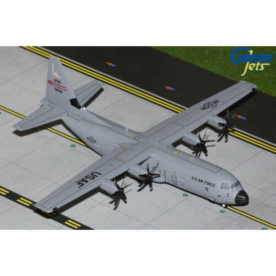 1/200 U.S. AIR FORCE C-130J HERCULES 05-8158 FLYING JENNIES (KEESLER AFB) (UPGRADED STD.)