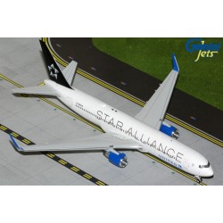 1/200 UNITED AIRLINES B767-300ER N653UA STAR ALLIANCE LIVERY 1/200 UNITED AIRLINES B767-300ER N653UA STAR ALLIANCE LIVERY