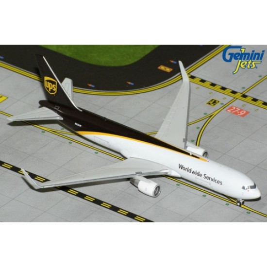 1/400 UPS B767-300ERF N323UP