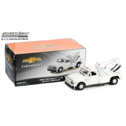 1/18 1968 CHEVROLET C-30 DUALLY WRECKER WHITE