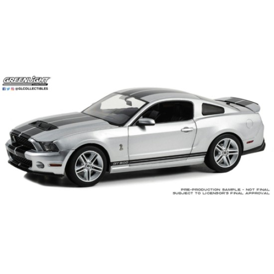 GL13673 - 1/18 2011 SHELBY GT500 - INGOT SILVER WITH BLACK STRIPES