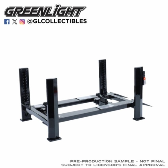 GL13709 - 1/18 FOUR-POST LIFT - BLACK - EVERGREEN GL13709 - 1/18 FOUR-POST LIFT - BLACK - EVERGREEN