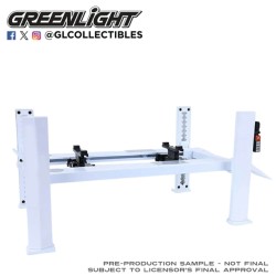 GL13710 - 1/18 FOUR-POST LIFT - WHITE - EVERGREEN GL13710 - 1/18 FOUR-POST LIFT - WHITE - EVERGREEN