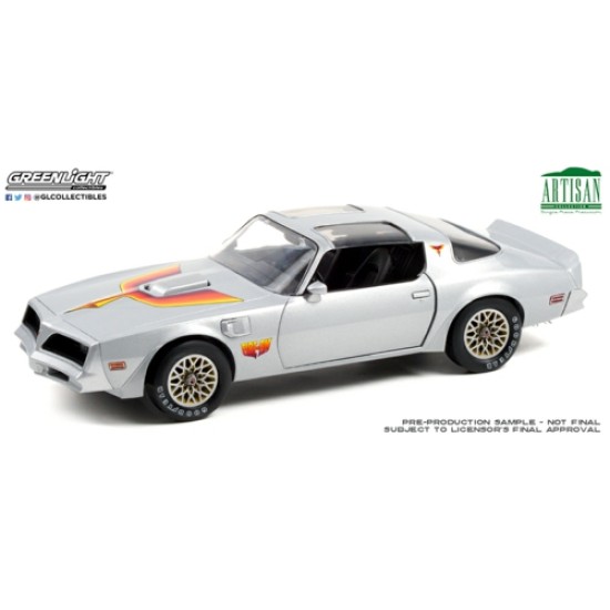 1/18 ARTISAN COLLECTION - 1977 PONTIAC FIREBIRD FIRE AM BY VERY SPECIAL EQUIPMENT (VSE) SILVER WITH HOOD BIRD