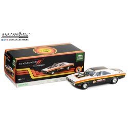 1/18 ARTISAN COLLECTION 1970 DODGE CHARGER WITH BLOWN ENGINE ARMOR ALL