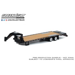 1/64 GOOSENECK TRAILER BLACK WITH RED AND WHITE CONSPICUITY STRIPES (HOBBY EXCLUSIVE) 1/64 GOOSENECK TRAILER BLACK WITH RED AND WHITE CONSPICUITY STRIPES (HOBBY EXCLUSIVE)