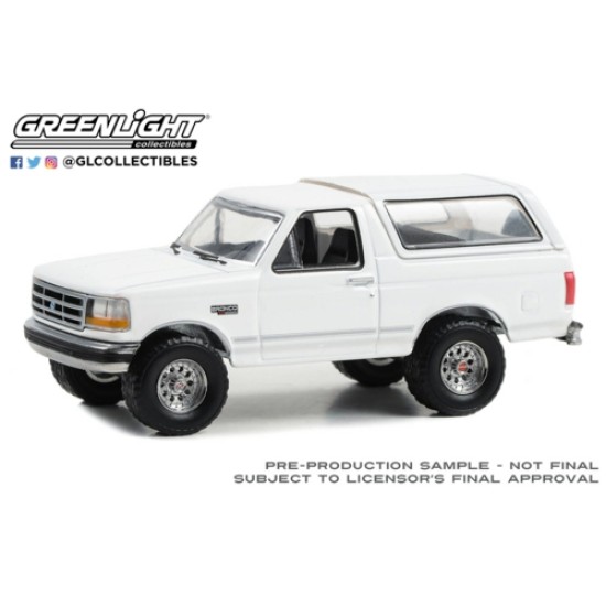 1/64 1993 FORD BRONCO XLT - OXFORD WHITE 30452