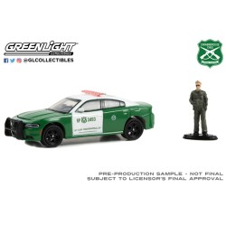 1/64 2018 DODGE CHARGER PURSUIT CARBINEROS DE CHILE WITH POLICE FIGURE 30459