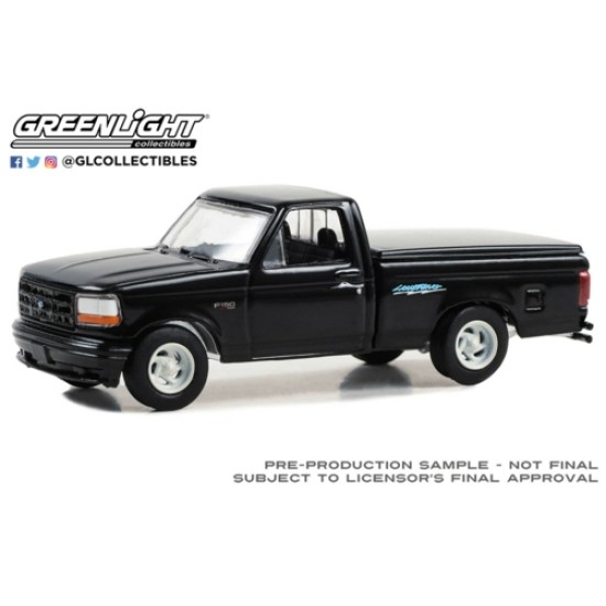 1/64 1994 FORD F-150 SVT LIGHTNING WITH TONNEAU BED COVER BLACK 30469