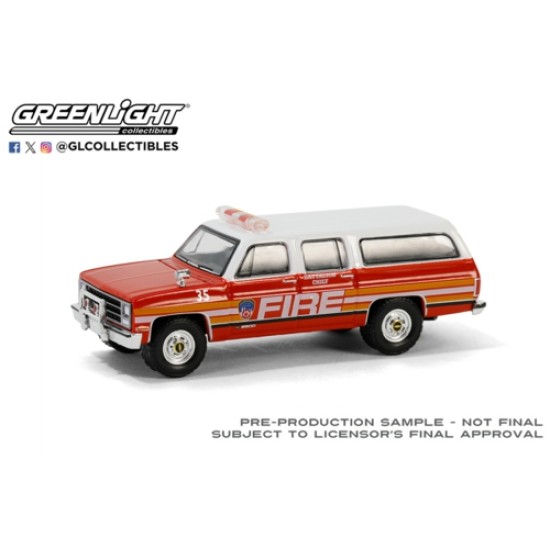 GL30501 - 1/64 1991 CHEVROLET SUBURBAN - FDNY THE OFFICIAL FIRE DEPT CITY OF NEW YORK - BATTALION CHIEF