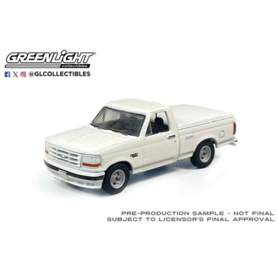 GL30511 - 1/64 1994 FORD F0150 SVT LIGHTNING WITH TONNEAU BED COVER - WHITE