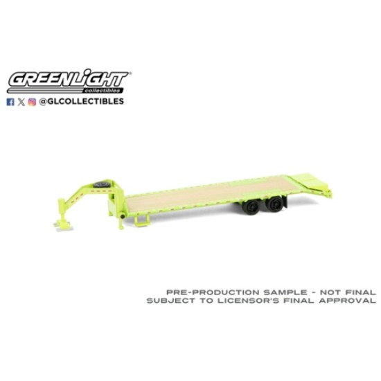 GL30521 - 1/64 GOOSENECK TRAILER - LIME GREEN WITH RED AND WHITE CONSPICUITY STRIPES