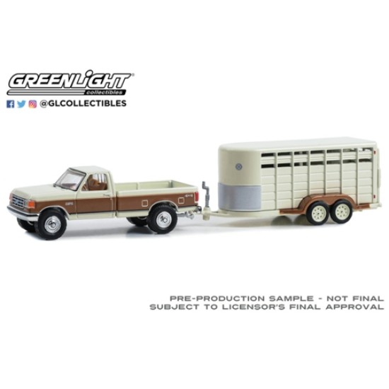 GL32300-C - 1/64 HITCH AND TOW SERIES 30 - 1991 FORD F-250 XLT LARIAT WITH LIVESTOCK TRAILER - COLONIAL WHITE AND DESERT TAN METALLIC SOLID PACK