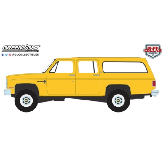 GL35280-D - 1/64 BLUE COLLAR COLLECTION SERIES 13 - 1987 CHEVROLET SUBURBAN K20 CUSTOM DELUXE - CONSTRUCTION YELLOW SOLID PACK
