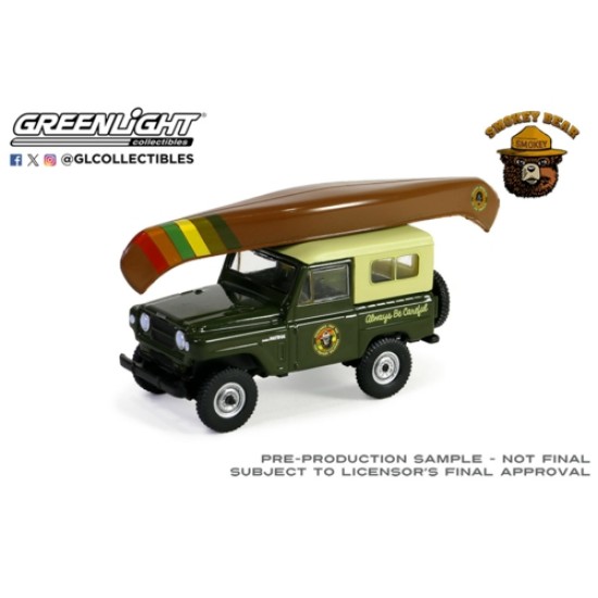 GL38060-F - 1/64 SMOKEY BEAR SERIES 3 - 1980 NISSAN PATROL WITH CANOE ON ROOF 'YOU HAVE SO MANY REASONS TO PROTECT YOUR FORESTS' SOLID PACK