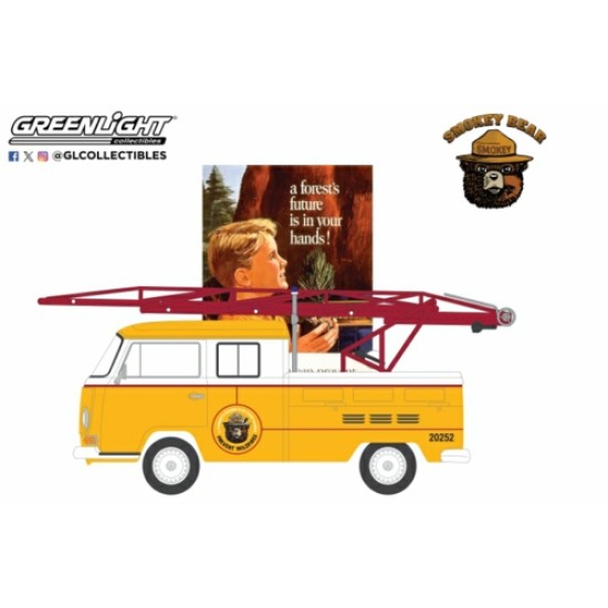 GL38070-B - 1/64 SMOKEY BEAR SERIES 4 - 1968 VOLKSWAGEN TYPE 2 DOUBLE CAB PICK UP LADDER TRUCK - A FORESTS FUTURE IS IN YOUR HANDS!