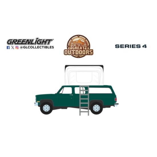 GL38080-E - 1/64 THE GREAT OUTDOORS SERIES 4 - 1990 CHEVROLET SUBURBAN - GREEN WITH MODERN ROOFTOP COUNTER