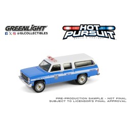 1/64 HOT PURSUIT SERIES 46 1990 CHEVROLET SUBURBAN K2500 SCOTTSDALE NYPD 43040-D