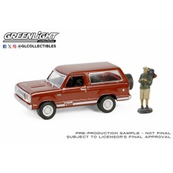 1/64 1978 PLYMOUTH TRAIL DUSTER WITH BACKPACKER FIGURE 97160-C 1/64 1978 PLYMOUTH TRAIL DUSTER WITH BACKPACKER FIGURE 97160-C