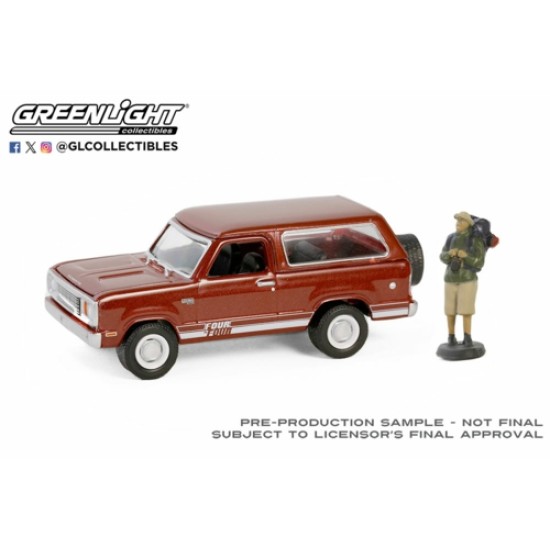 GL97160-C - 1/64 THE HOBBY SHOP SERIES 16 - 1978 PLYMOUTH TRAIL DUSTER WITH BACKPACKER FIGURE