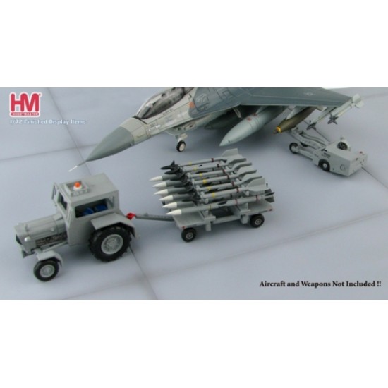 1/72 US MODERN WEAPON LOADING SET II: FORD TRACTOR, MISSILES