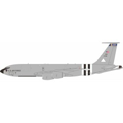 1/200 63-7981 USAF KC-135R WITH STAND