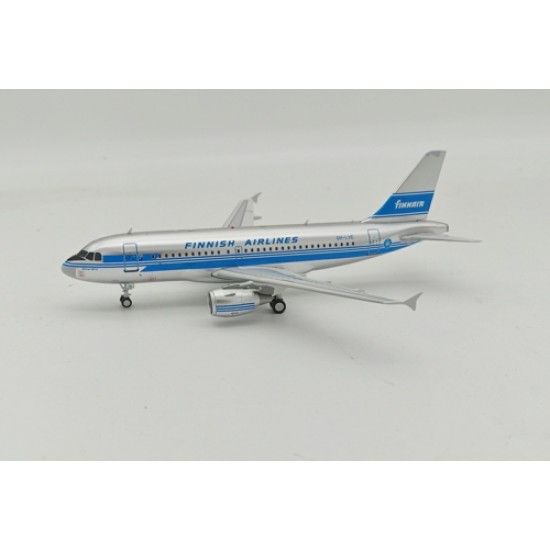 1/200 FINNAIR A319 OH-LVE RETRO SCHEME WITH STAND IF319AY1123