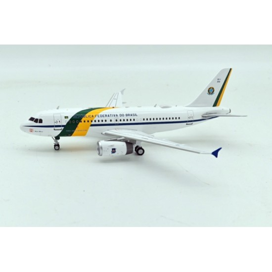 1/200 BRAZIL - AIR FORCE AIRBUS VC-1A (A319-133/CJ) FAB2101 WITH STAND