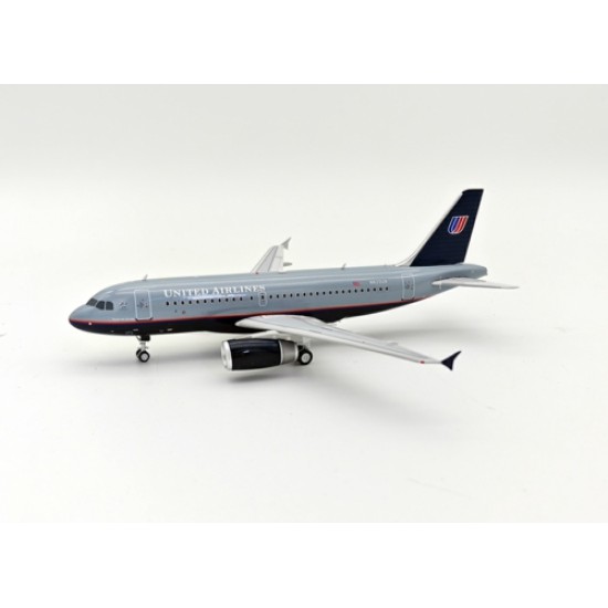 1/200 UNITED AIRLINES AIRBUS A319-131 N820UA WITH STAND IF319UA0523