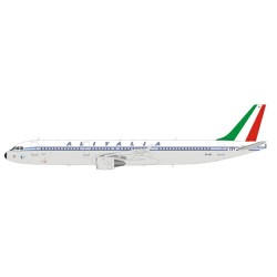 1/200 ALITALIA AIRBUS A321-112 EI-IXI WITH STAND IF321AZ0522