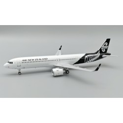 1/200 AIR NEW ZEALAND AIRBUS A321-271NX ZK-OYE WITH STAND IF321ZK0624