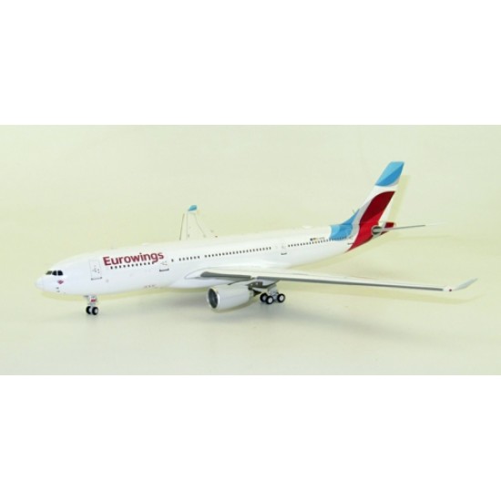 1/200 EUROWINGS AIRBUS A330-202 D-AXGB WITH STAND